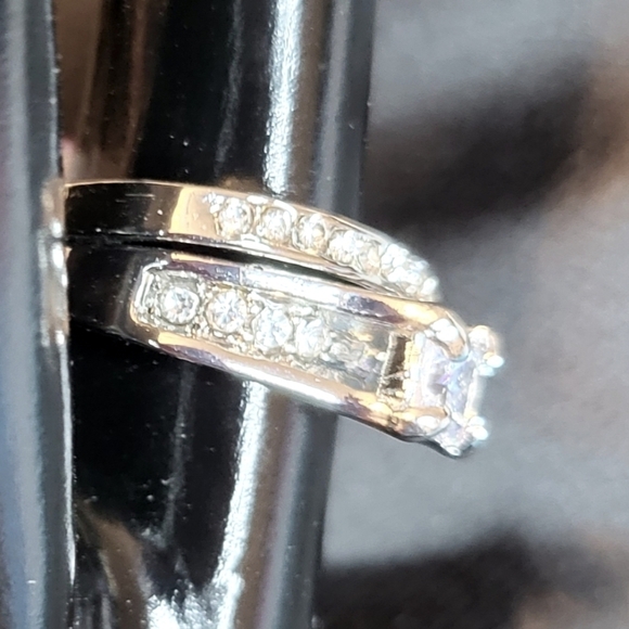 New 2 pc Wedding Set size 6 Cubic Zirconia silver plated - Picture 3 of 13